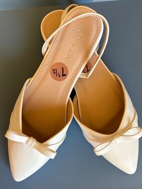 White Bridal Flats 7 1/2